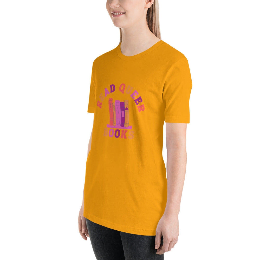 Read Queer Books Unisex T-Shirt (Lesbian Colors)
