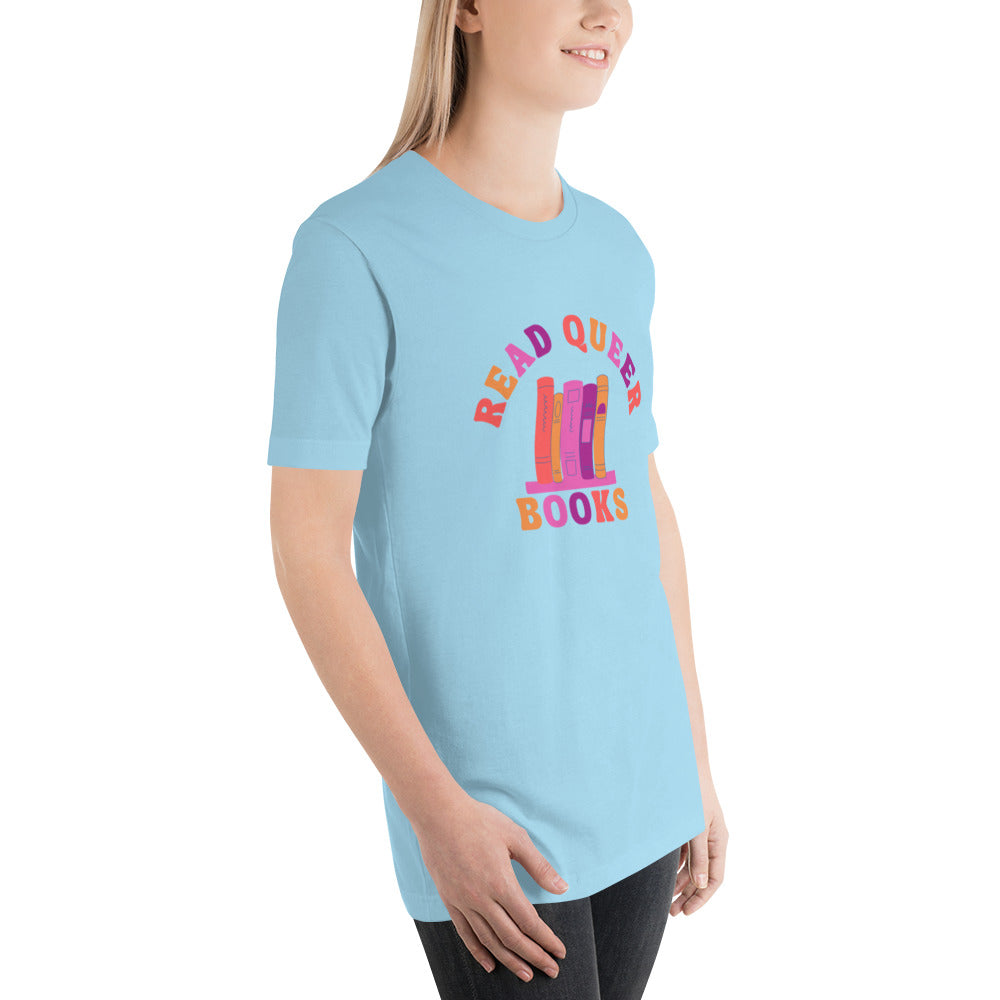 Read Queer Books Unisex T-Shirt (Lesbian Colors)