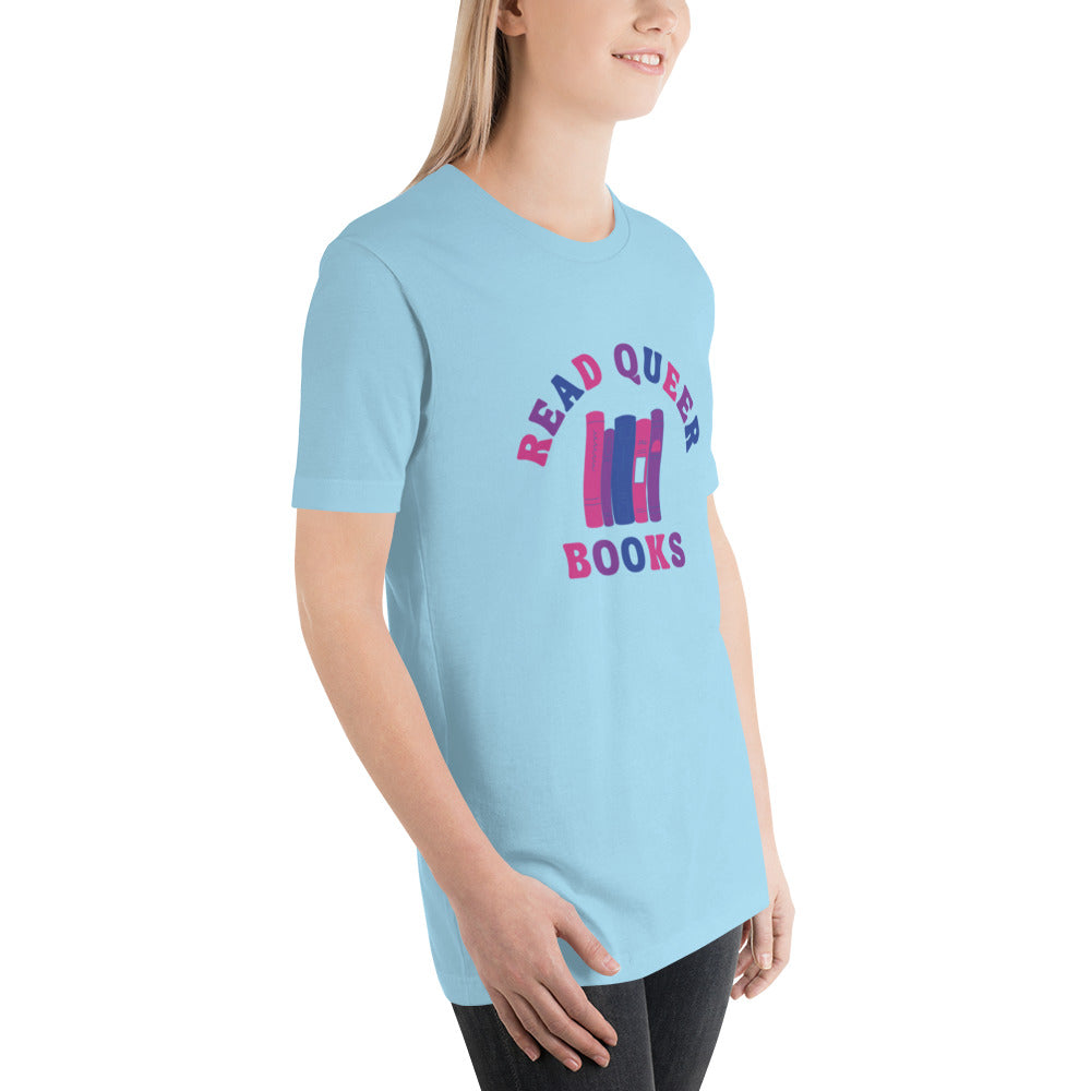 Read Queer Books Unisex T-Shirt (Bisexual Colors)
