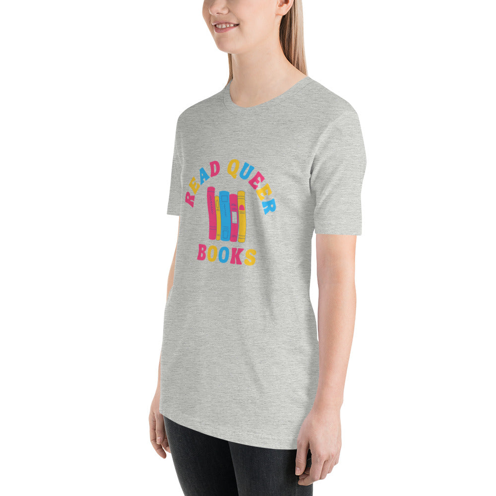 Read Queer Books Unisex T-Shirt (Pansexual Colors)