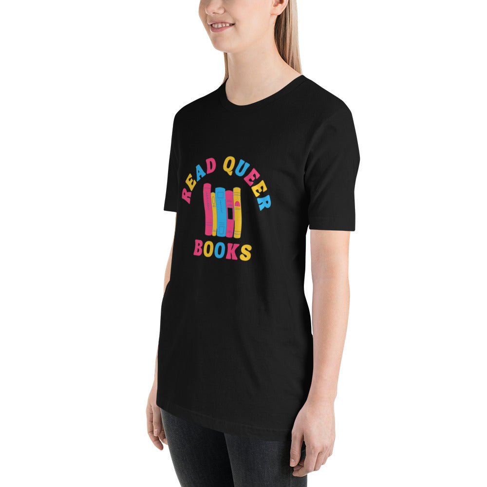 Read Queer Books Unisex T-Shirt (Pansexual Colors)
