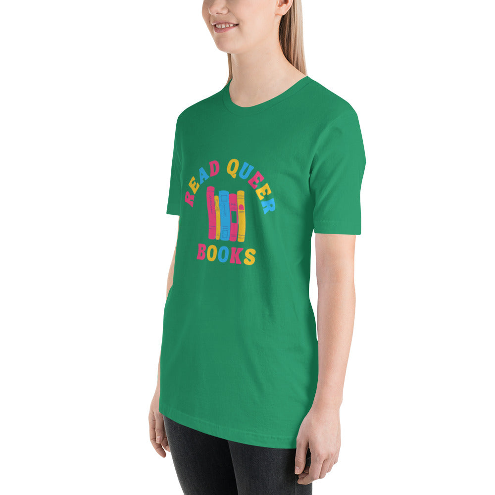 Read Queer Books Unisex T-Shirt (Pansexual Colors)