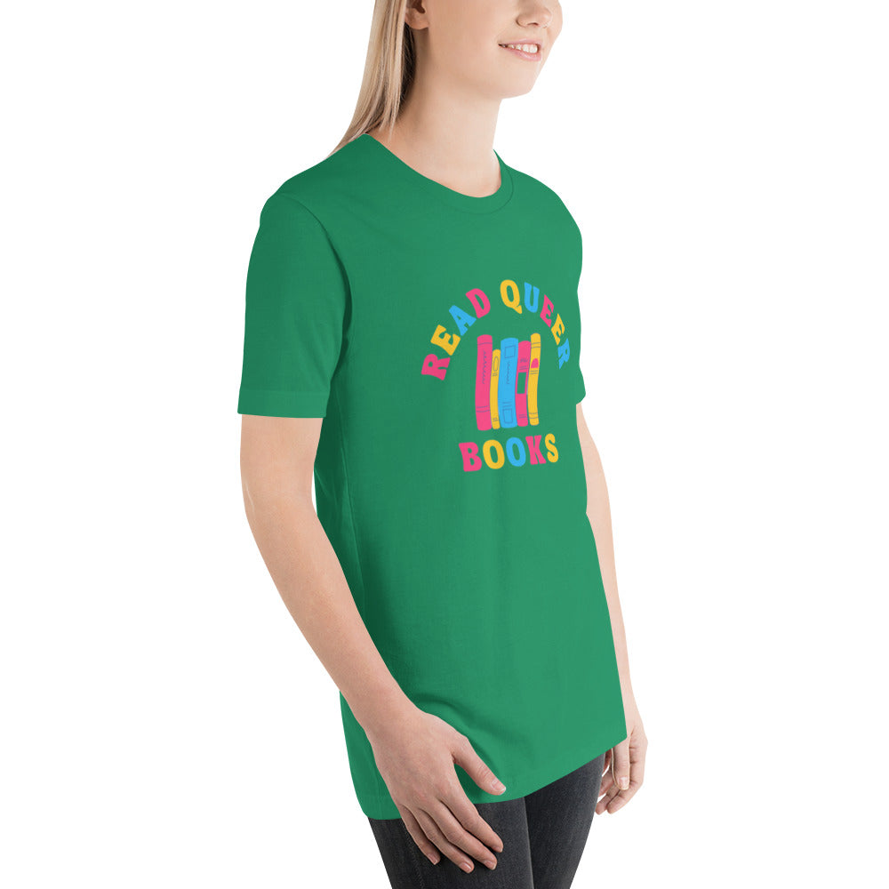 Read Queer Books Unisex T-Shirt (Pansexual Colors)