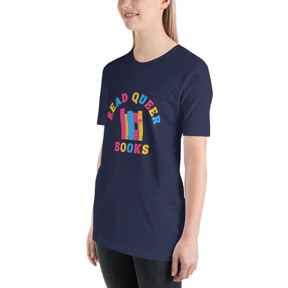 Read Queer Books Unisex T-Shirt (Pansexual Colors)