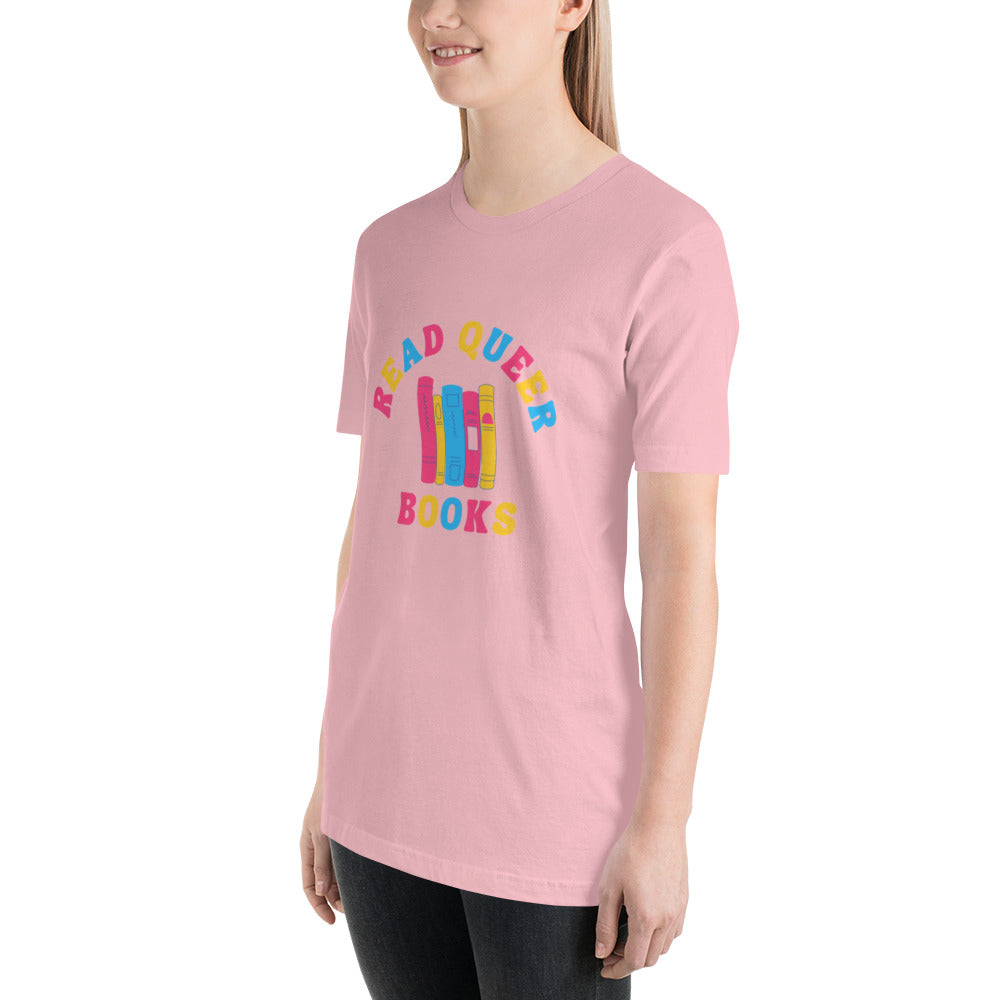 Read Queer Books Unisex T-Shirt (Pansexual Colors)
