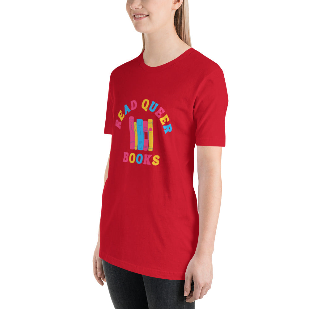 Read Queer Books Unisex T-Shirt (Pansexual Colors)