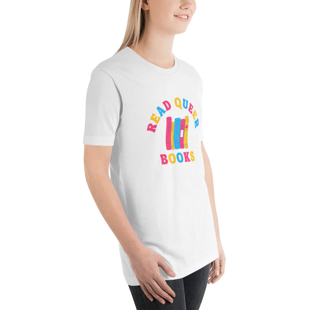 Read Queer Books Unisex T-Shirt (Pansexual Colors)